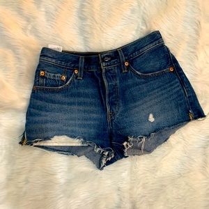 Levi’s 501 high waisted size 24